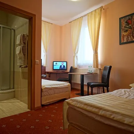 W Lublincu Lubex 3* لوبلينييس